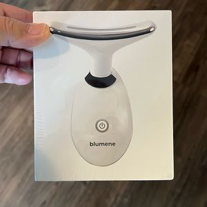 COPY - Blumene Face Pro, Lift, Firm, Depuffing & Anti-Wrinkle Tool.